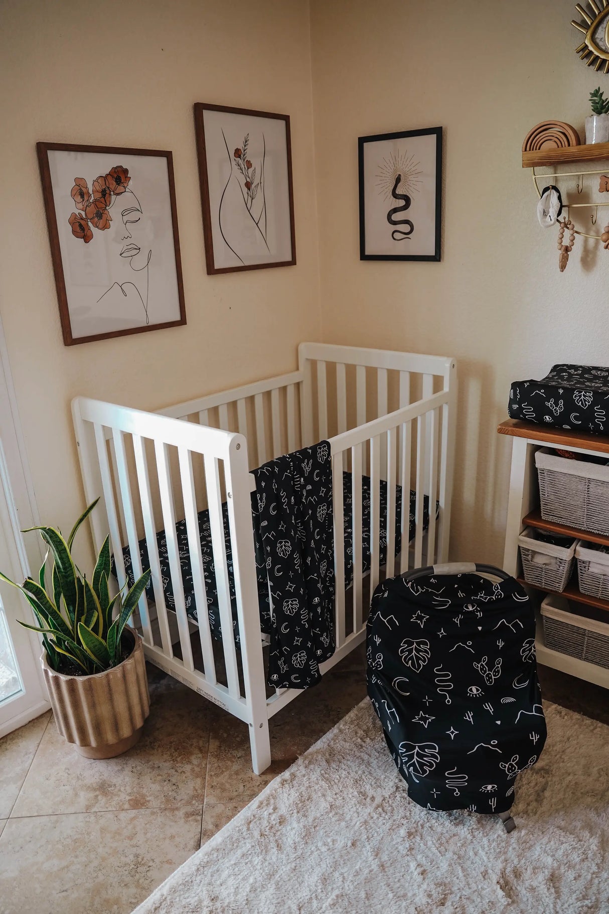 Black Mojave Desert Crib Sheet