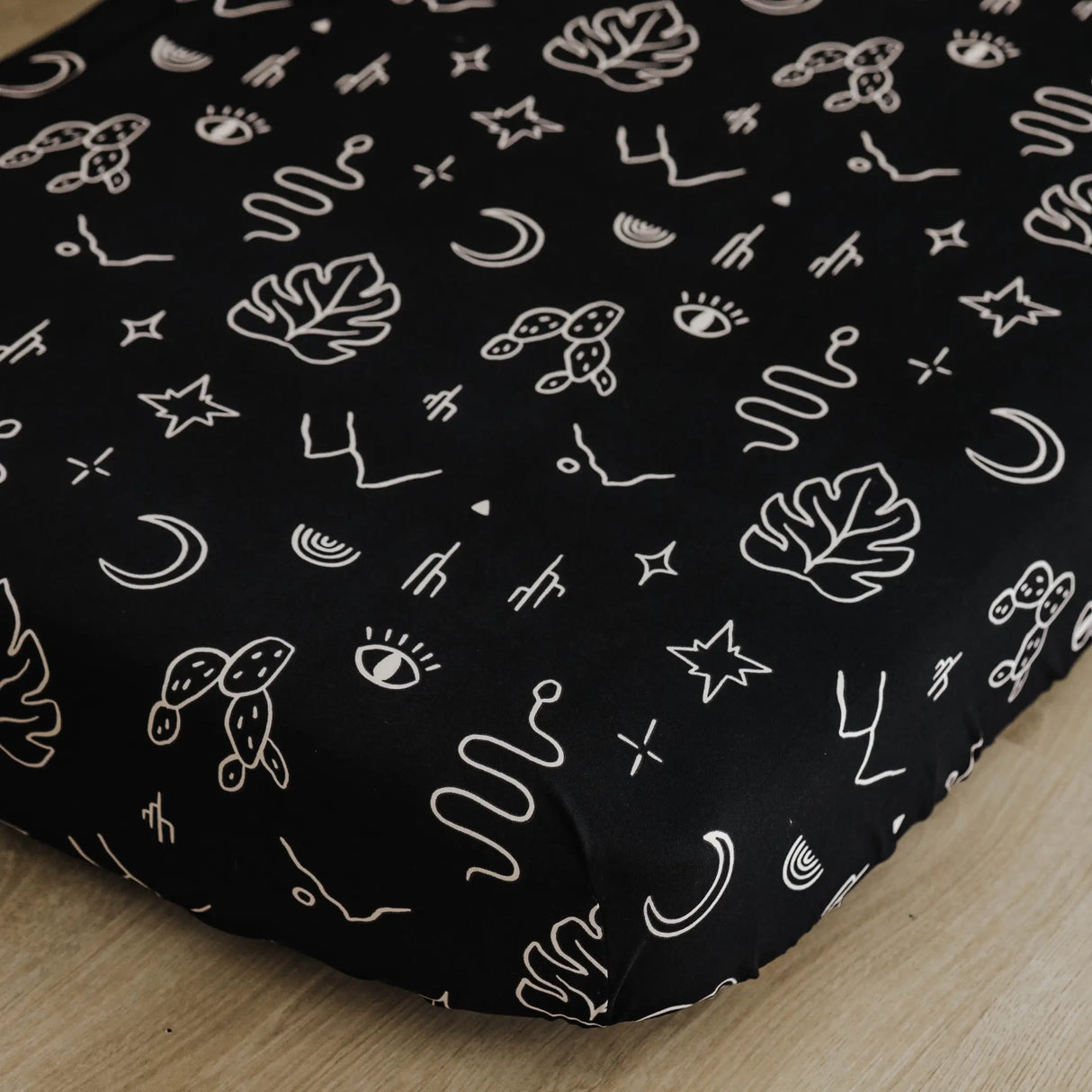 Black Mojave Desert Crib Sheet