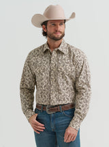 Wrangler 20X Competition Advanced Comfort Long Sleeve Shirt: Cream/Brown Paisley