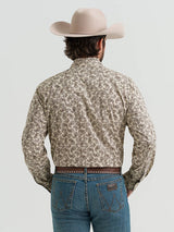 Wrangler 20X Competition Advanced Comfort Long Sleeve Shirt: Cream/Brown Paisley