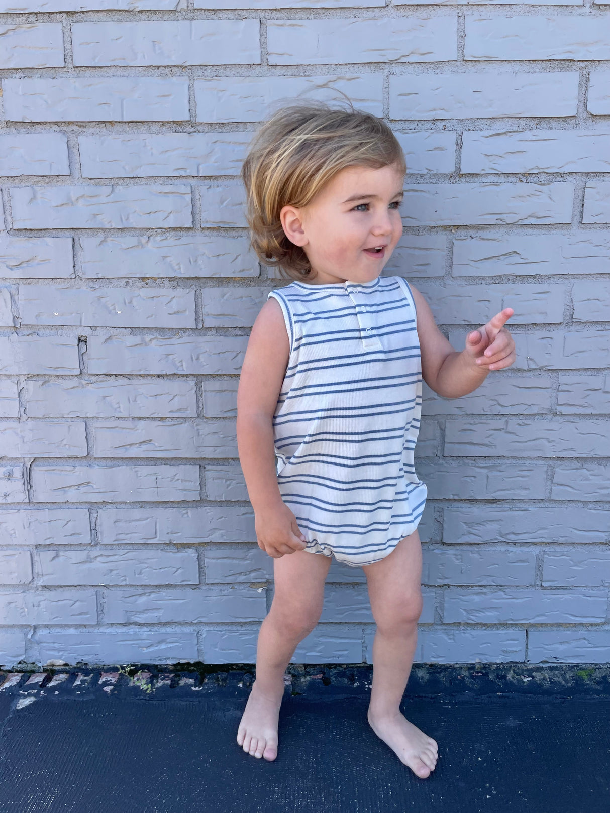 Anchor Rib Stripe Tank Bubble