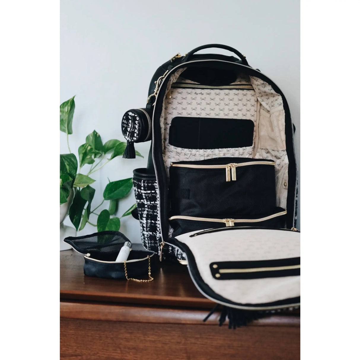 The Kelly Boss Plus Diaper Bag